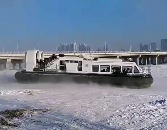 多地形气垫船：HCQ-2000型视频